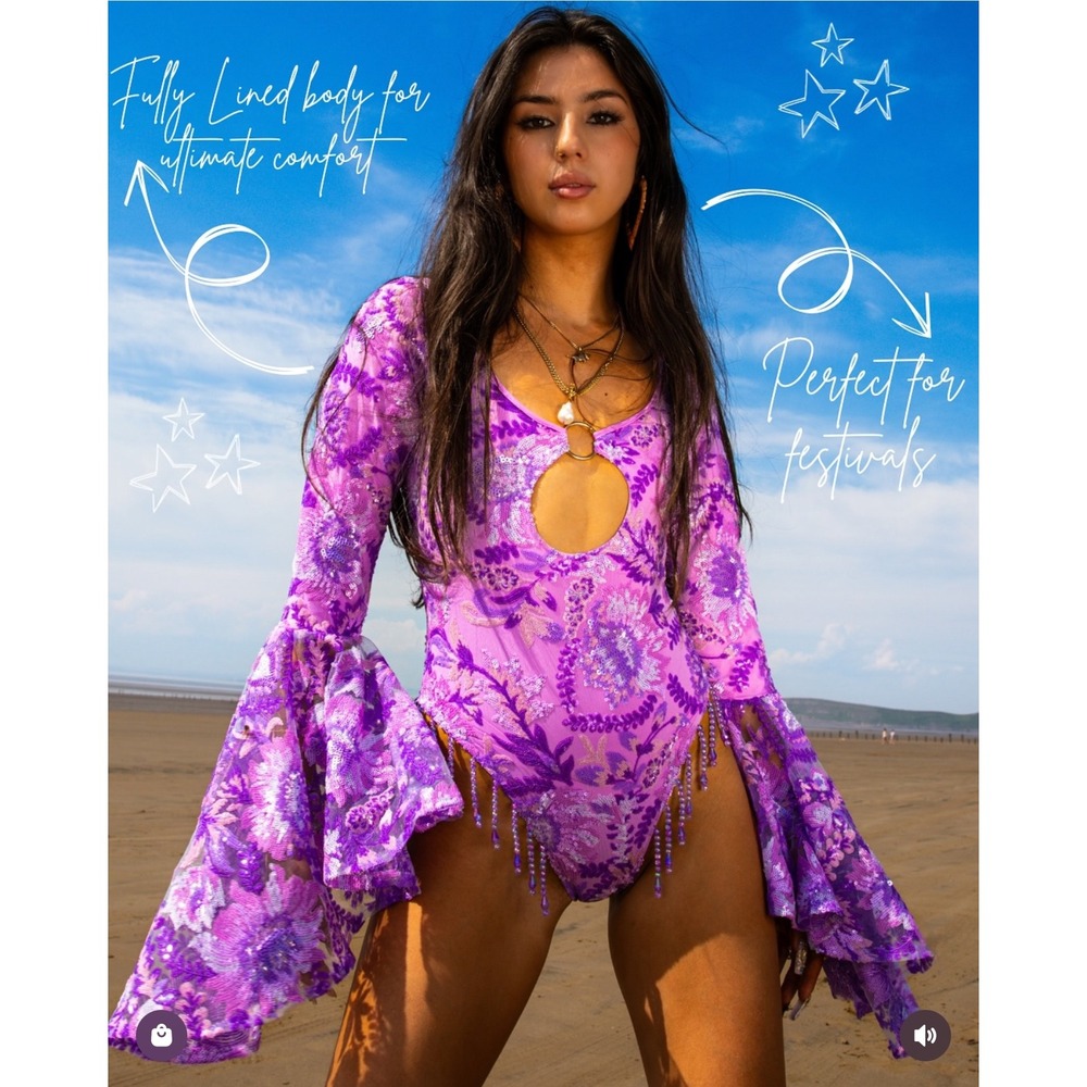 NWT Wild Thing Wild Like Me Flared Bodysuit Purple Sequin Bell Sleeves Bead z0‎